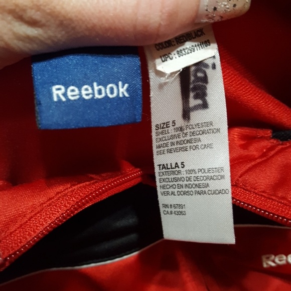 🍁Boys Reebok jacket size 5 - Picture 2 of 4